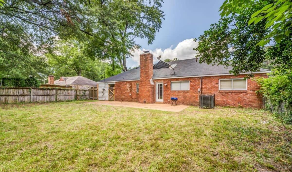 Fenced Yard Centrally Located-Parkway Village Pad Memphis Exterior foto