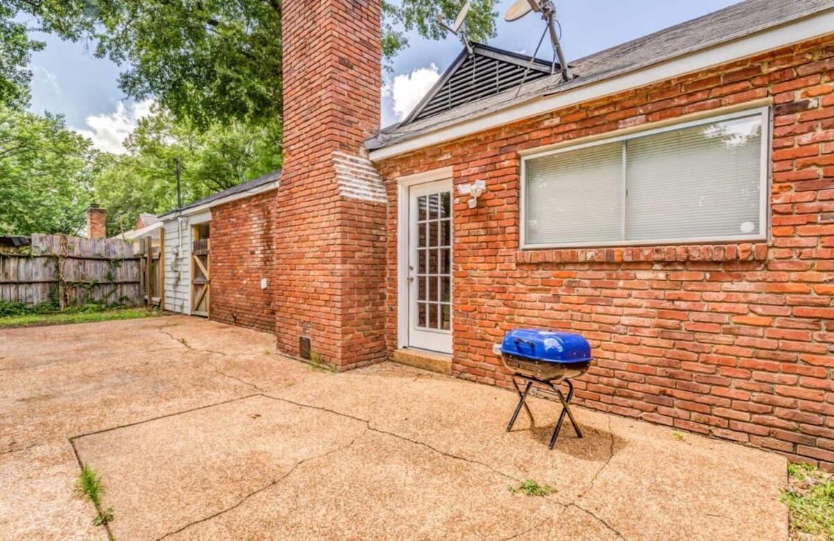 Fenced Yard Centrally Located-Parkway Village Pad Memphis Exterior foto