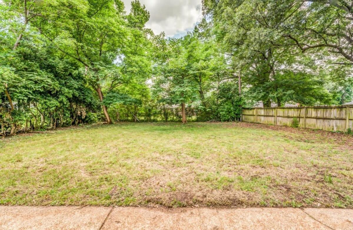 Fenced Yard Centrally Located-Parkway Village Pad Memphis Exterior foto