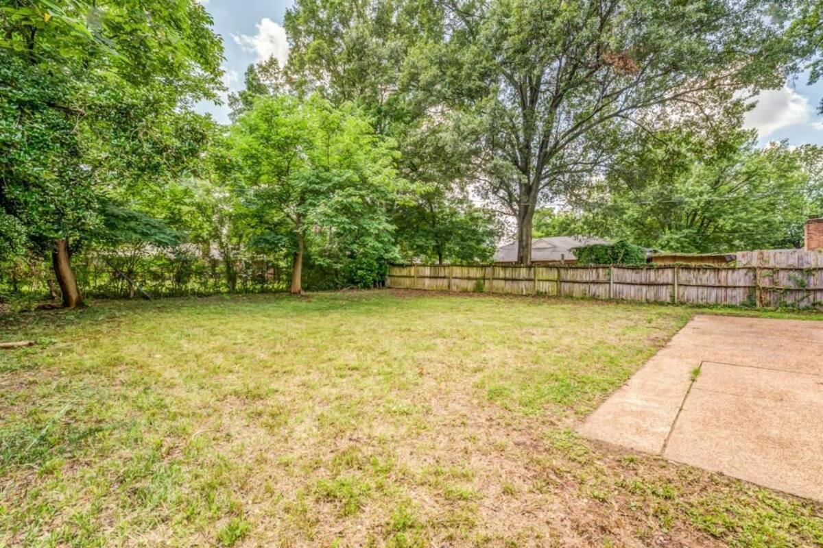 Fenced Yard Centrally Located-Parkway Village Pad Memphis Exterior foto